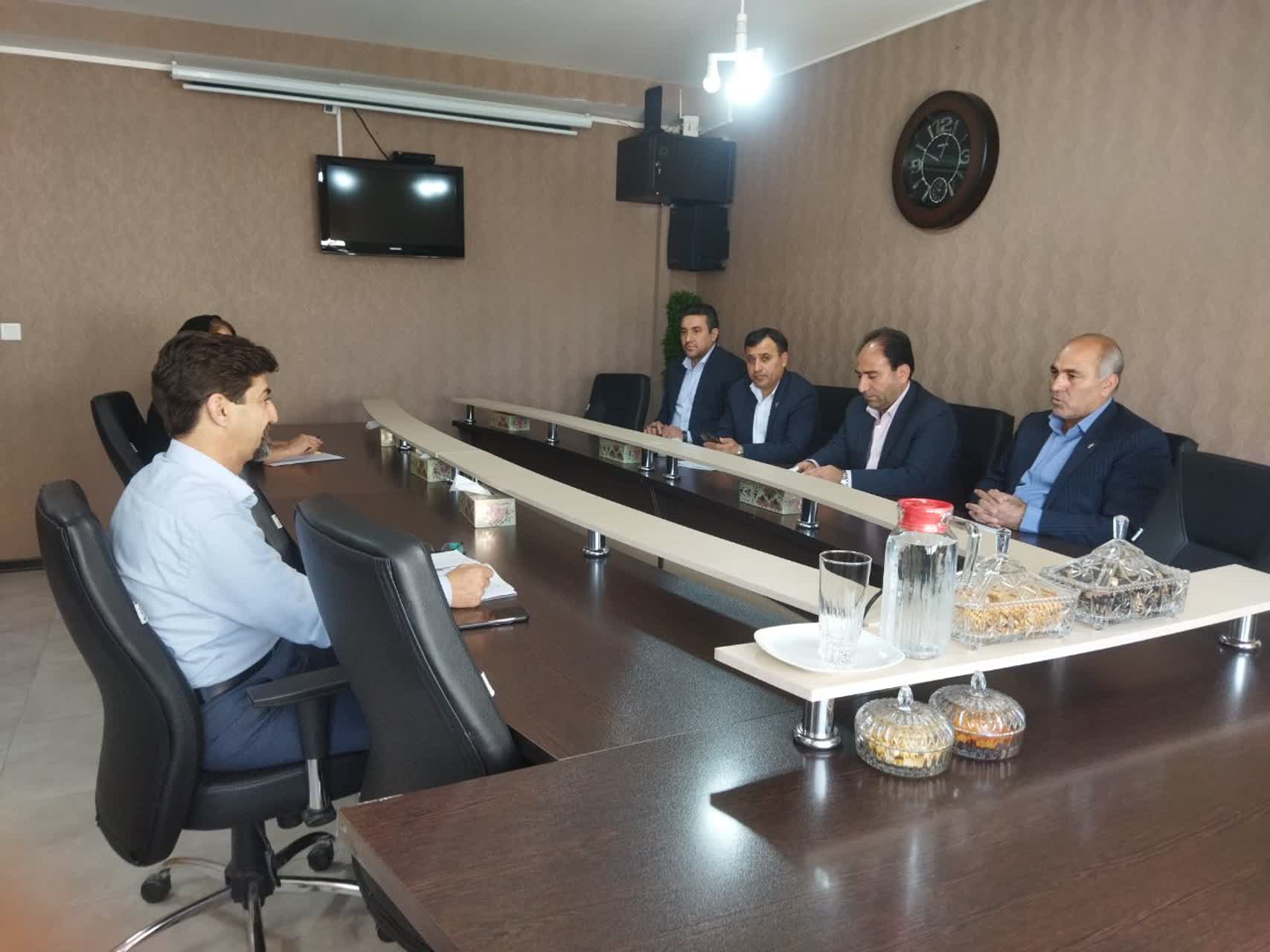 جلسه مشترک با مدیر شعب بانک رفاه